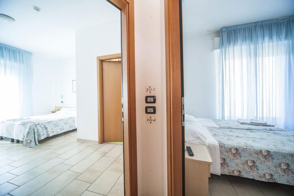 Hotel Marilonda Rimini Exterior photo